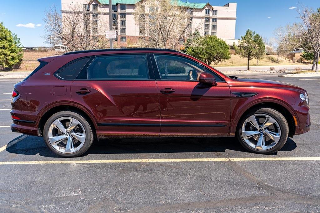 2023 Bentley Bentayga EWB Azure First Edition photo 7