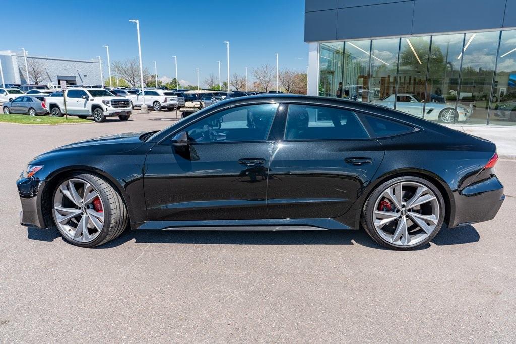 2022 Audi RS 7 Base photo 3