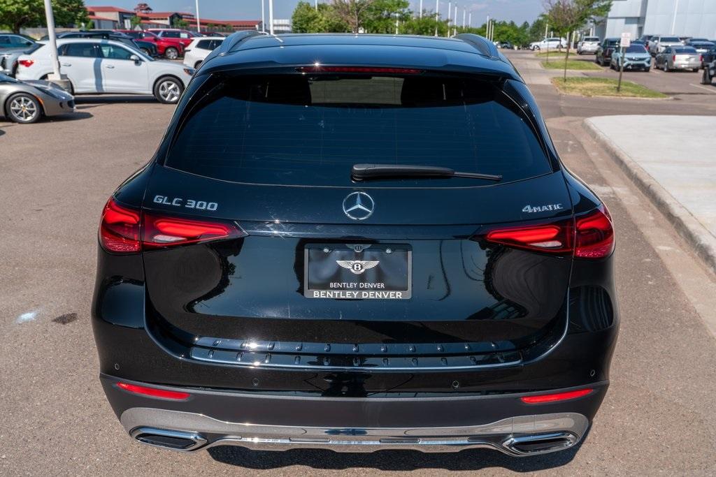2025 Mercedes Benz GLC 300 photo 6