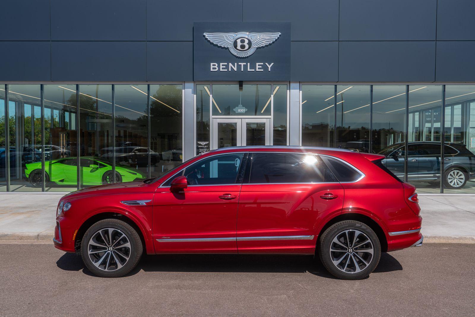 2024 Bentley Bentayga EWB Azure photo 3